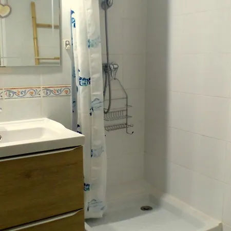 T2 With Private Garden