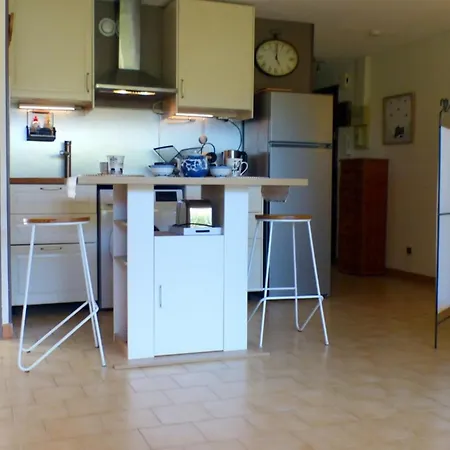 Apartament T2 With Private Garden Sanary-sur-Mer