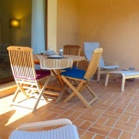 T2 With Private Garden Sanary-sur-Mer